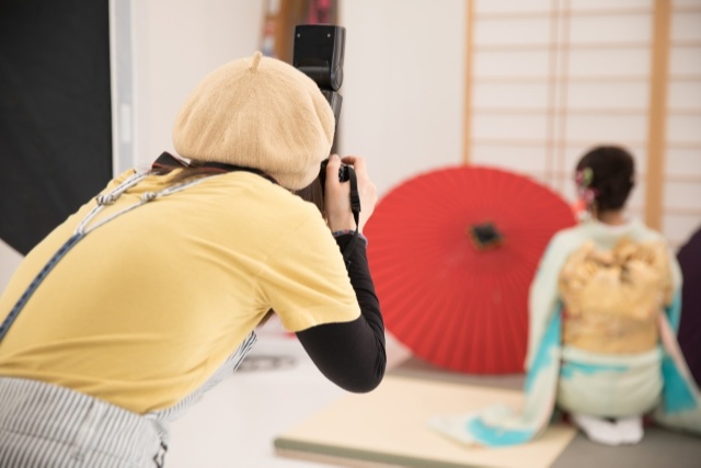 フォトスタジオで成人式の撮影